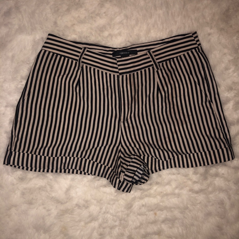Stripped shorts